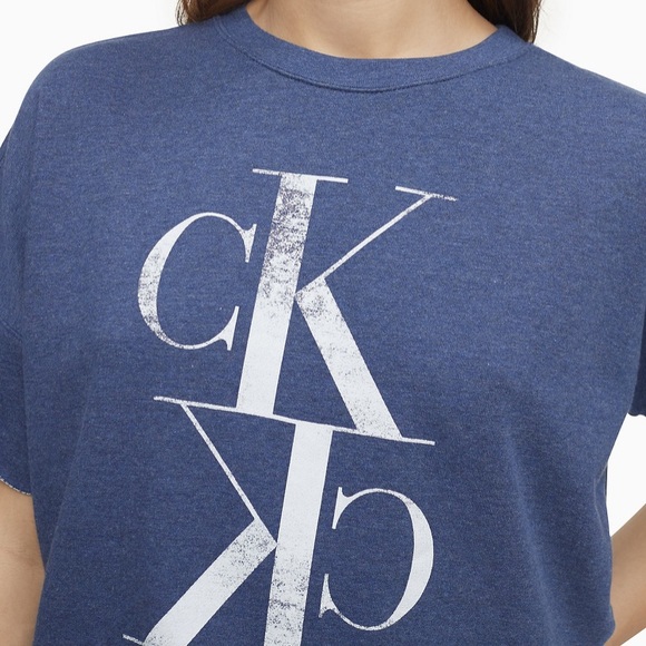 CALVIN KLEIN | Cropped Logo Short-sleeve Sweatshirt | Small - Picture 3 of 3